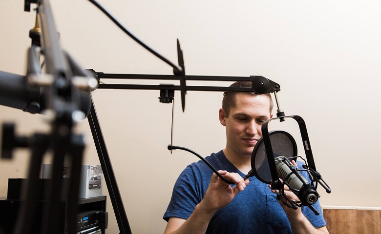Podcasting-Accesories-2.jpg Podcasting-Accesories-2.jpg